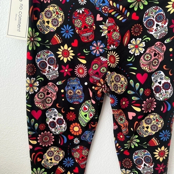 NWT Skull Leggings - Picture 4 of 4